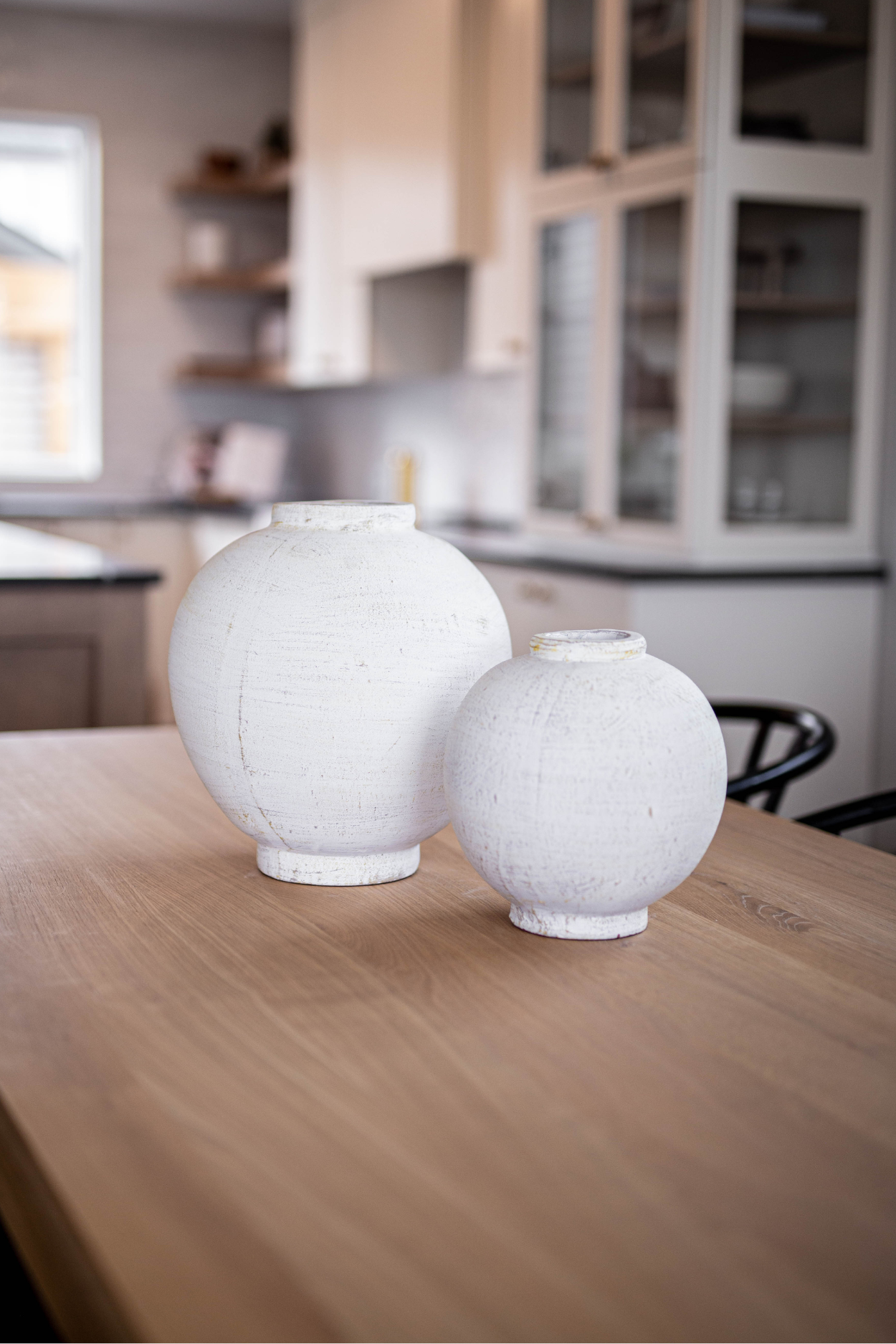 Chios White Round Vase Pot Medium | By Luxe B Co.