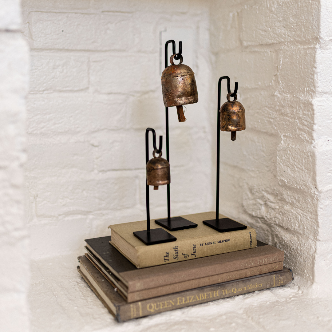 Vintage Inspired Bell Stands - Luxe B Co