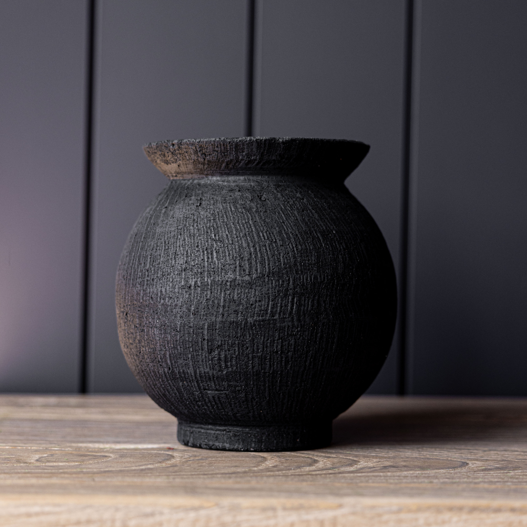 Black Round Vase | By Luxe B Co.