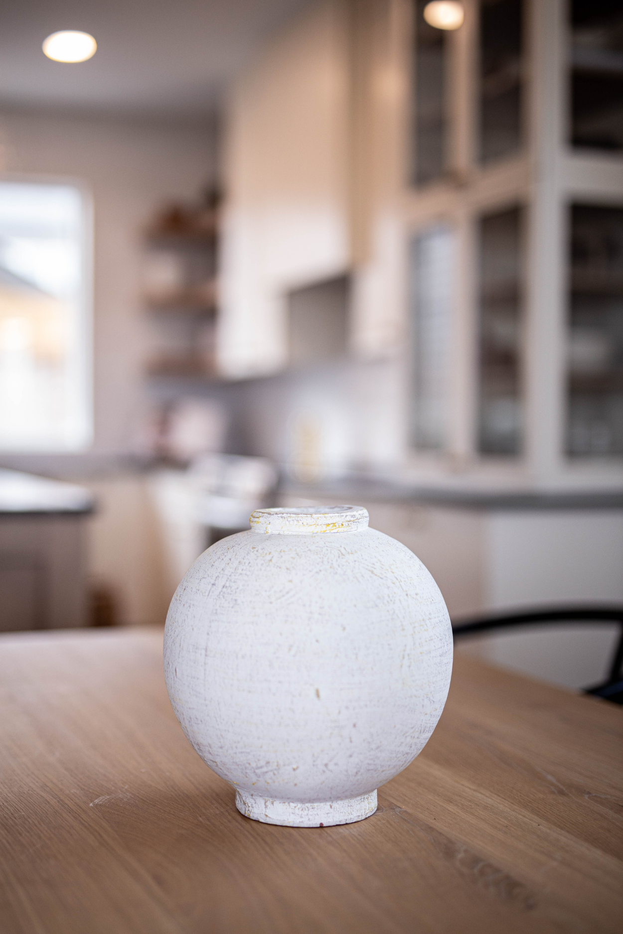 Chios White Round Vase Pot Medium | By Luxe B Co.
