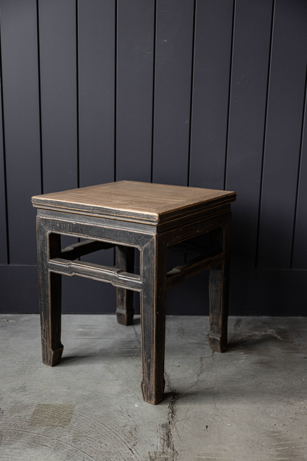 SIDE TABLES & BEDSIDE TABLES
