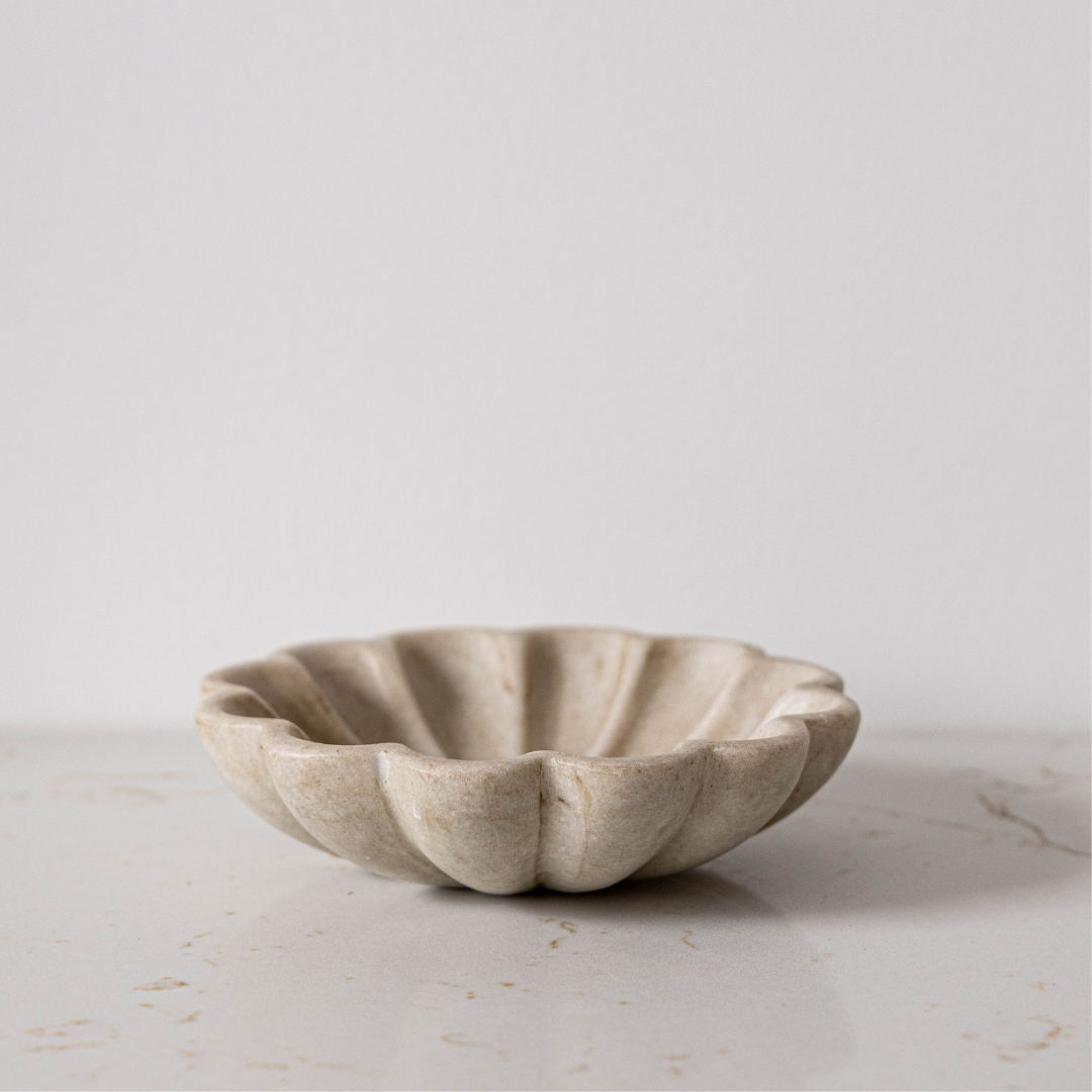 Marble Scalloped Flower Bowl - Luxe B Co
