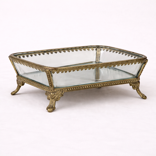 Antique Inspired Metal Footed Soap Dish | By Luxe B Co.