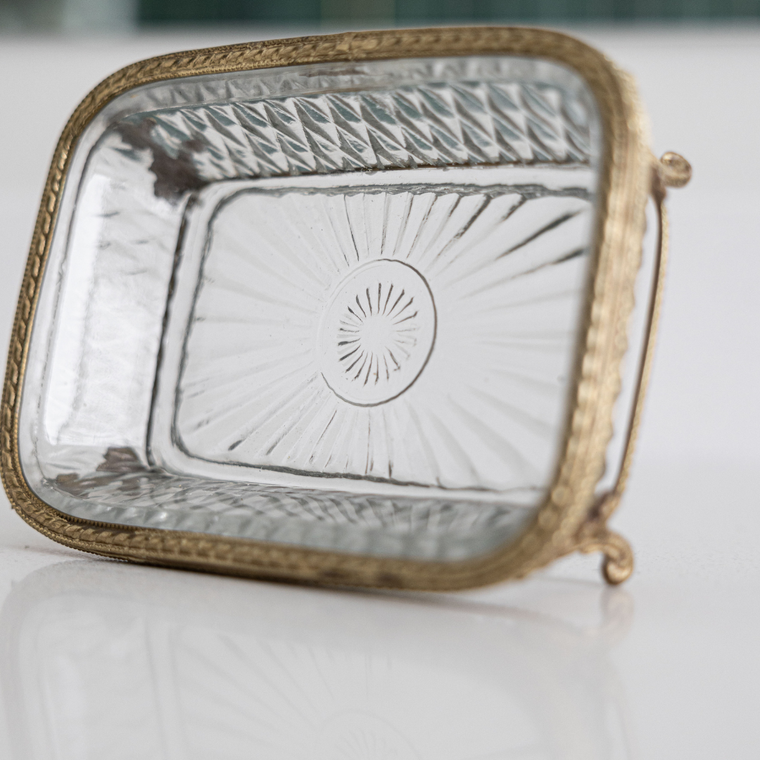 Antique Inspired Metal Footed Soap Dish | By Luxe B Co