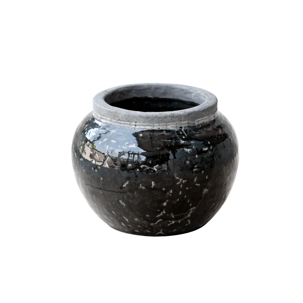 Antique Inspired Midnight Gloss Vase | By Luxe B Co. 