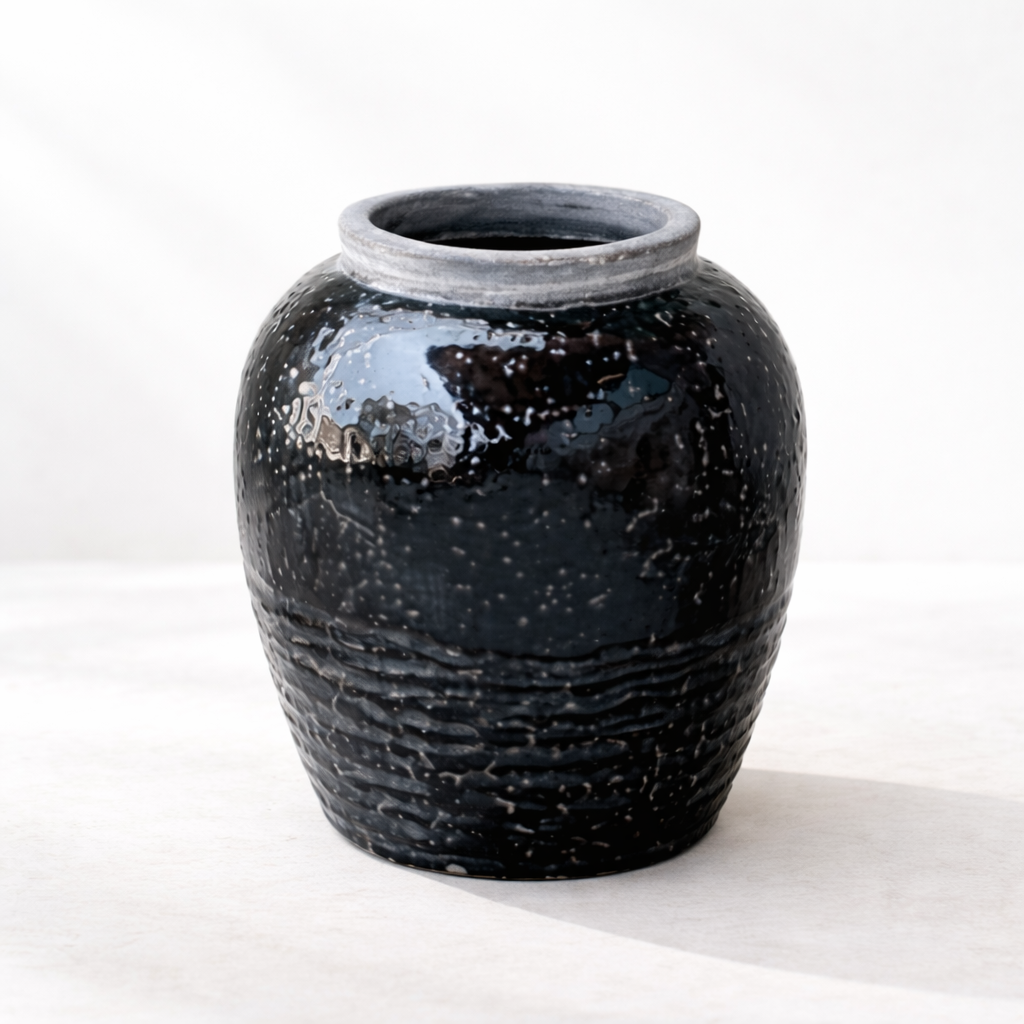 Antique Inspired Midnight Gloss Vase | By Luxe B Co 