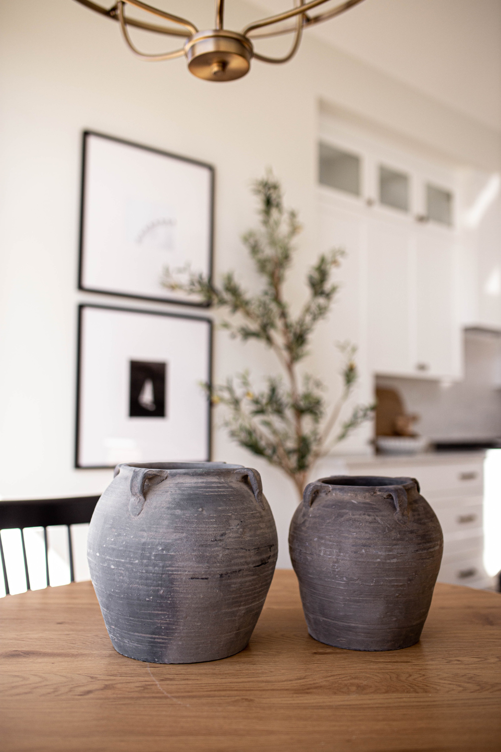 Atelier Vintage Found Black Grey Pot with Handles | By Luxe B Co.