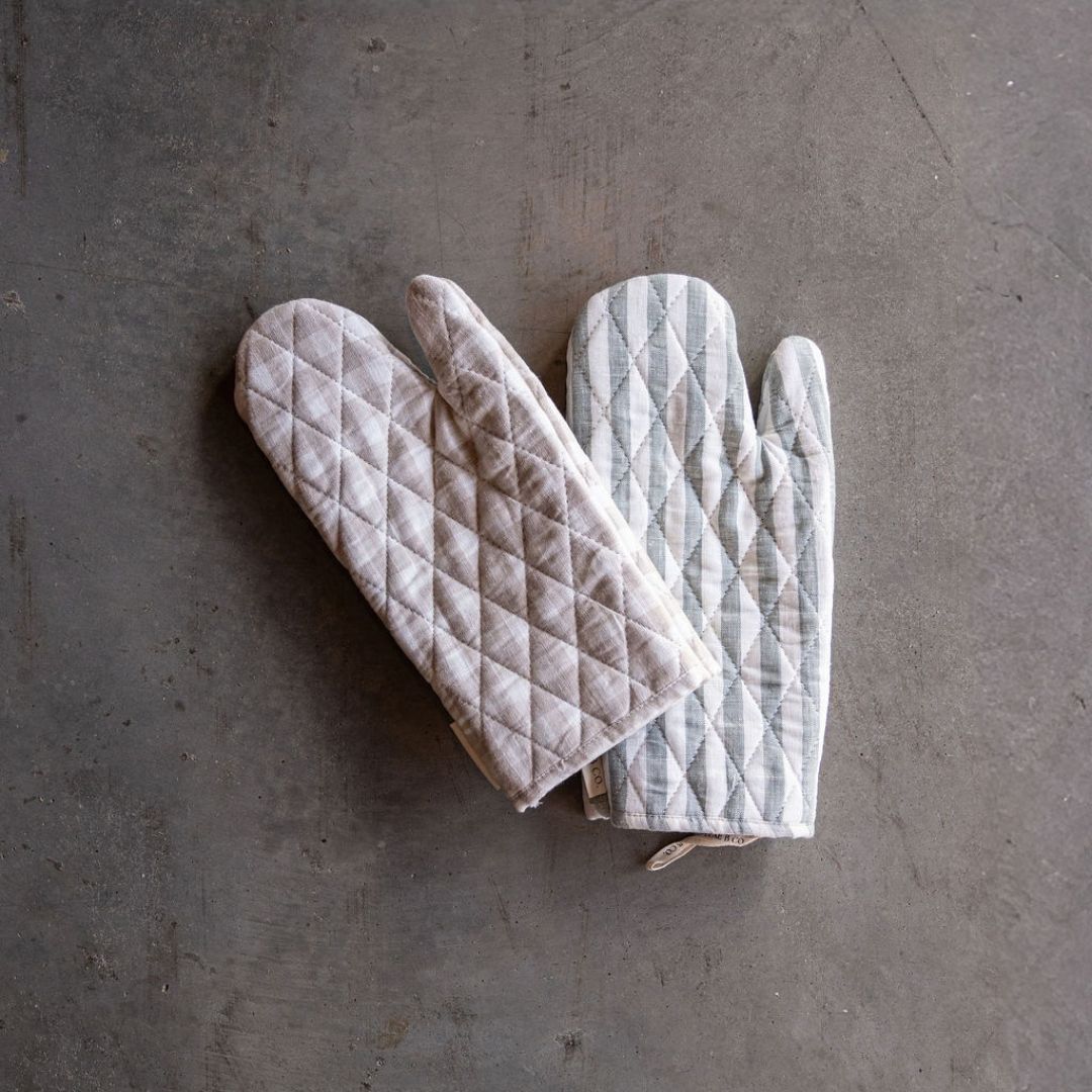 Beige Gingham Linen Oven Mitt | By Luxe B Co. 