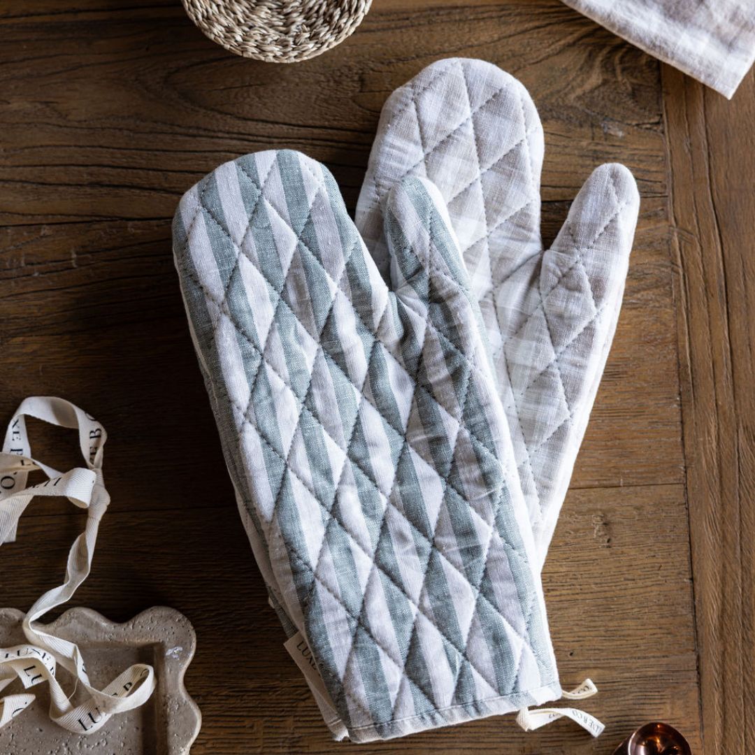 Beige Gingham Linen Oven Mitt | By Luxe B Co. 