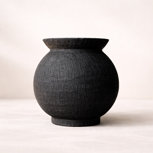 Black Round Vase | By Luxe B Co. 