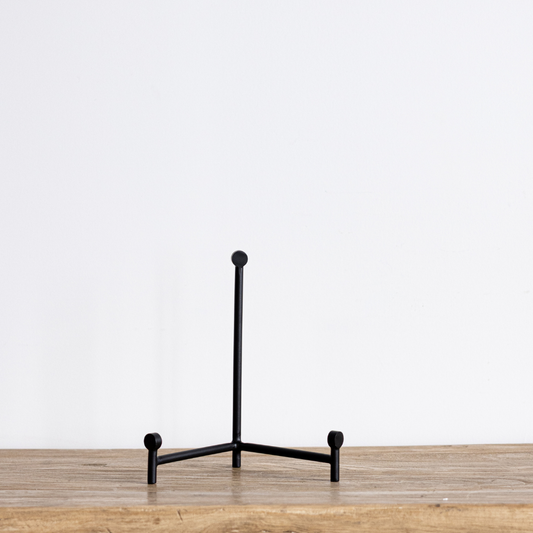 Black Straight Easel | By Luxe B Co.