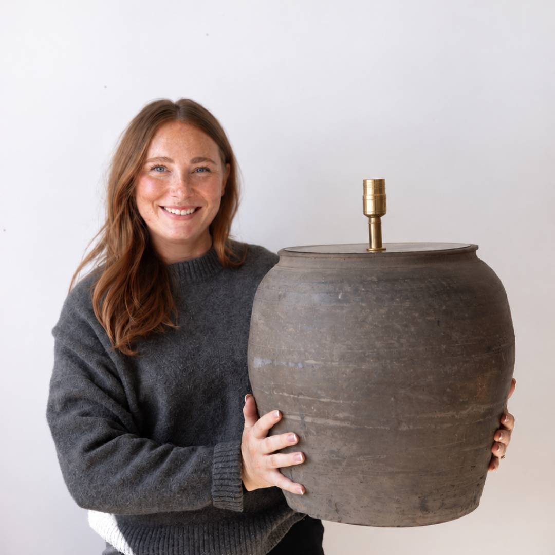 Cunmin Pot Clay Table Lamp | By Luxe B Co. 