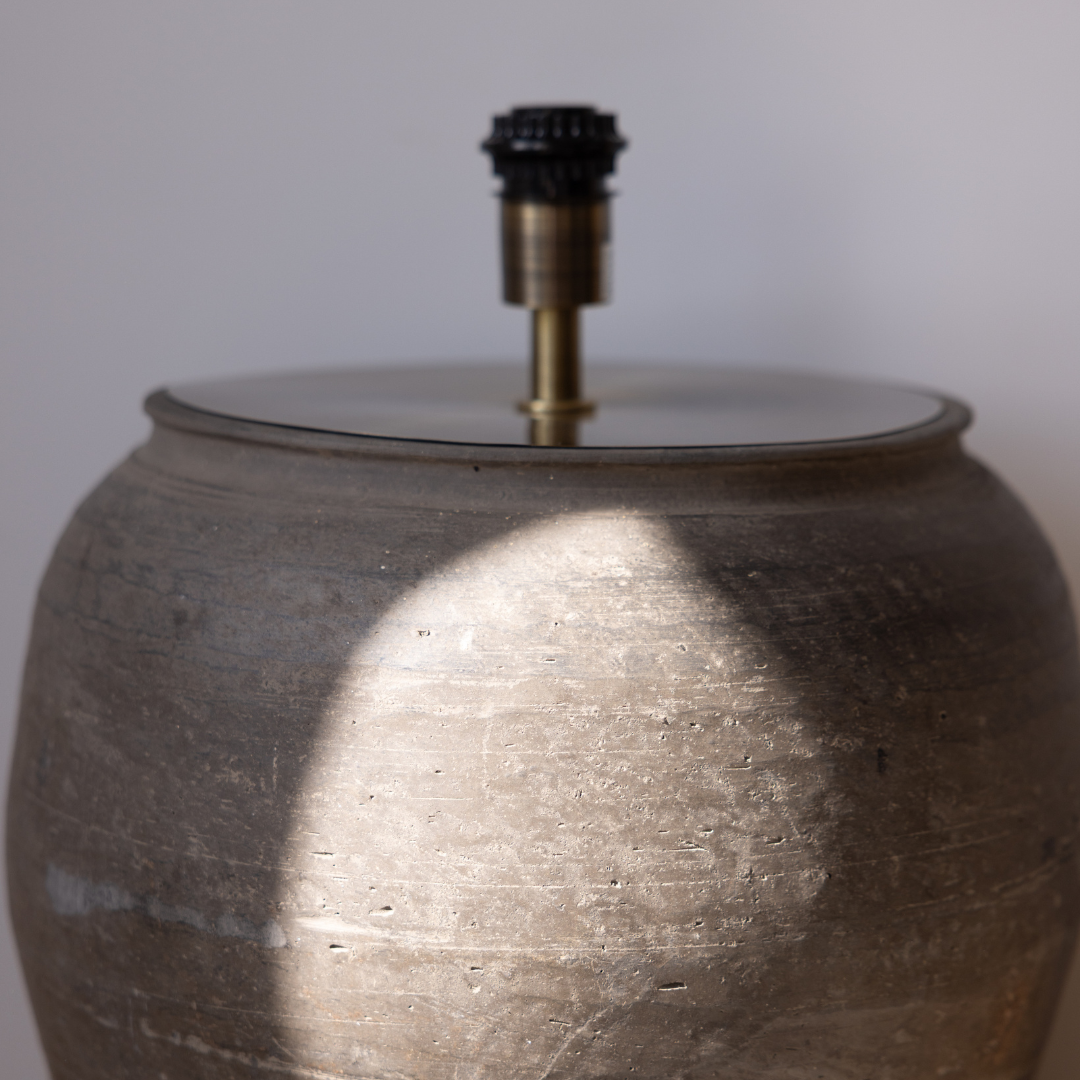 Cunmin Pot Clay Table Lamp | By Luxe B Co. 