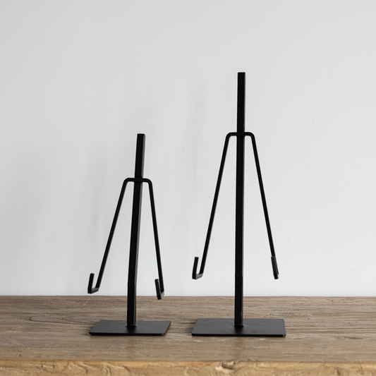 Dual Arm Black Iron Easel | By Luxe B Co. 