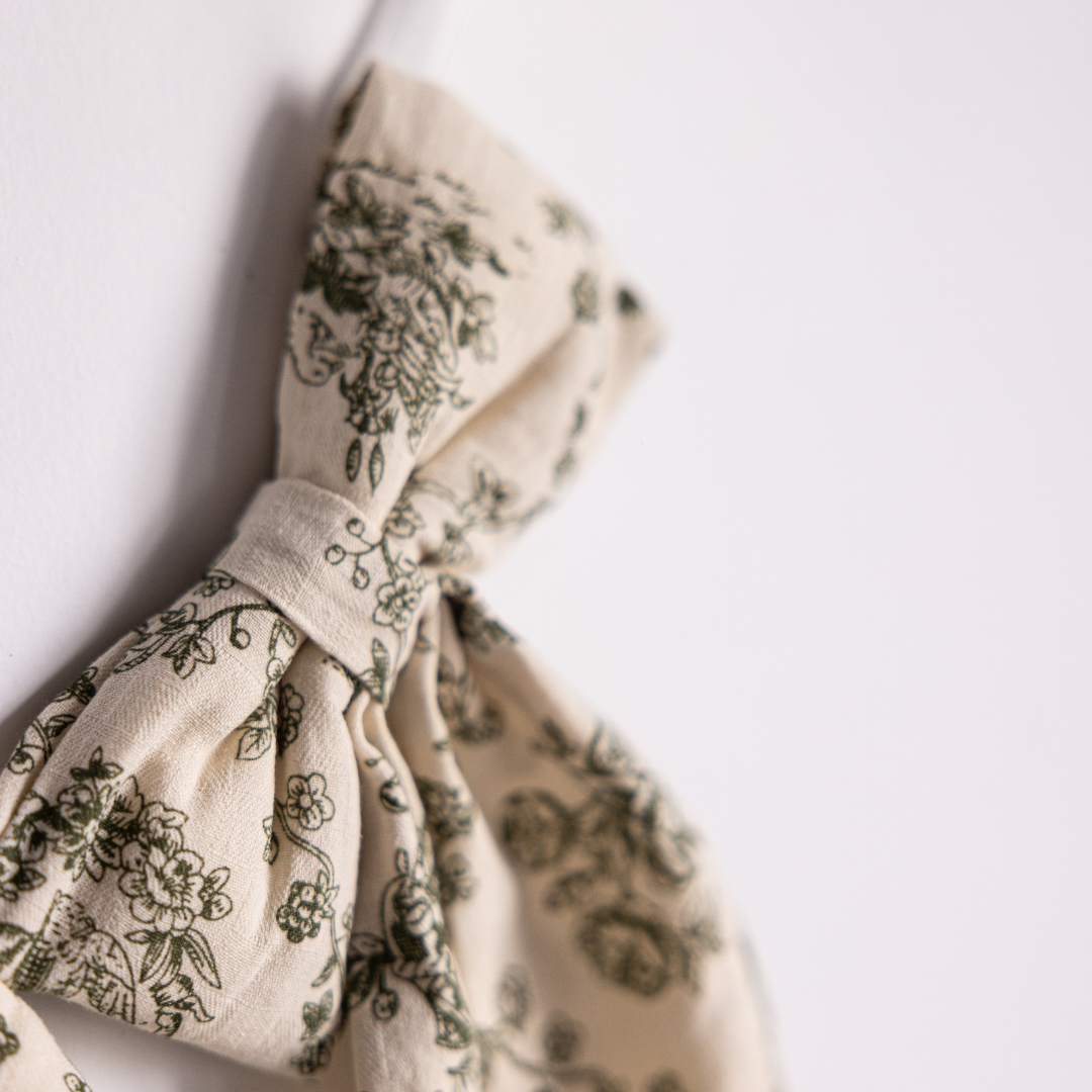 Green Toile de Jardin Fabric Bow Garland By Luxe B Co. 
