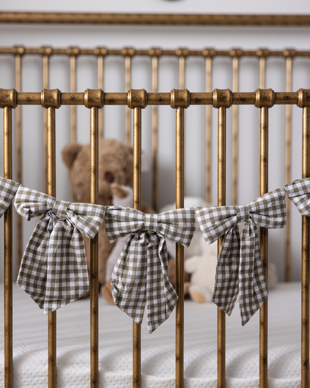 Gingham Green Bow Garland - Luxe B Co