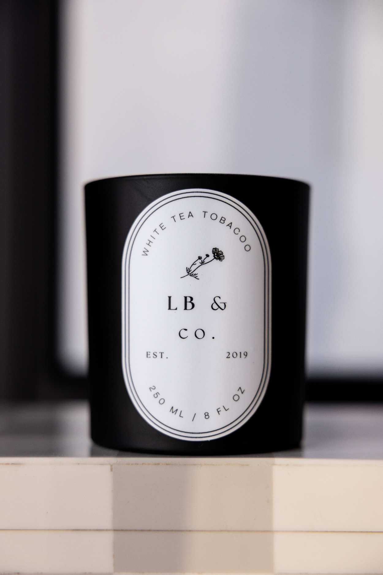 Luxe B Co. White Tea Tobacco Candle