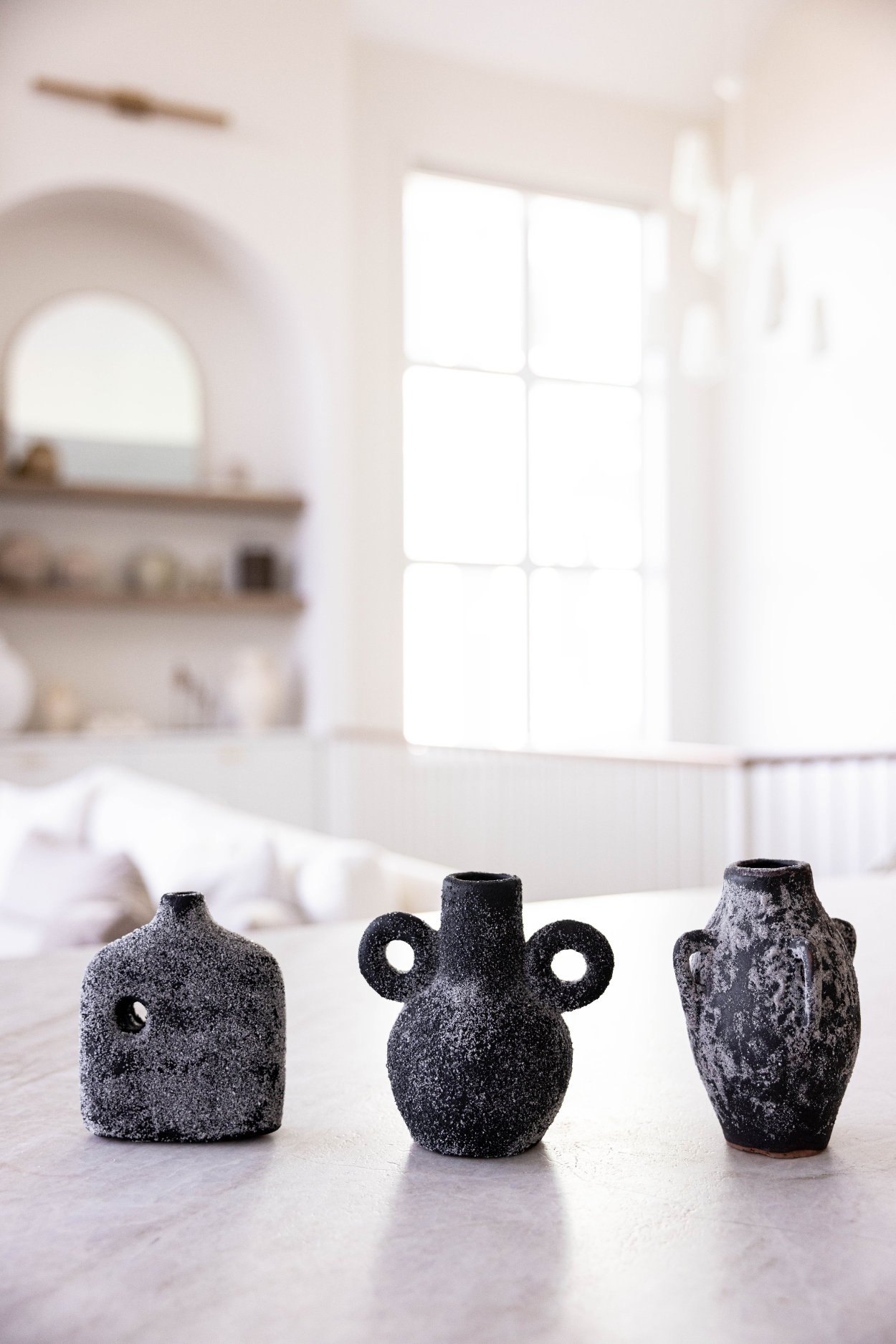 Milos Vase Black | By Luxe B Co. 