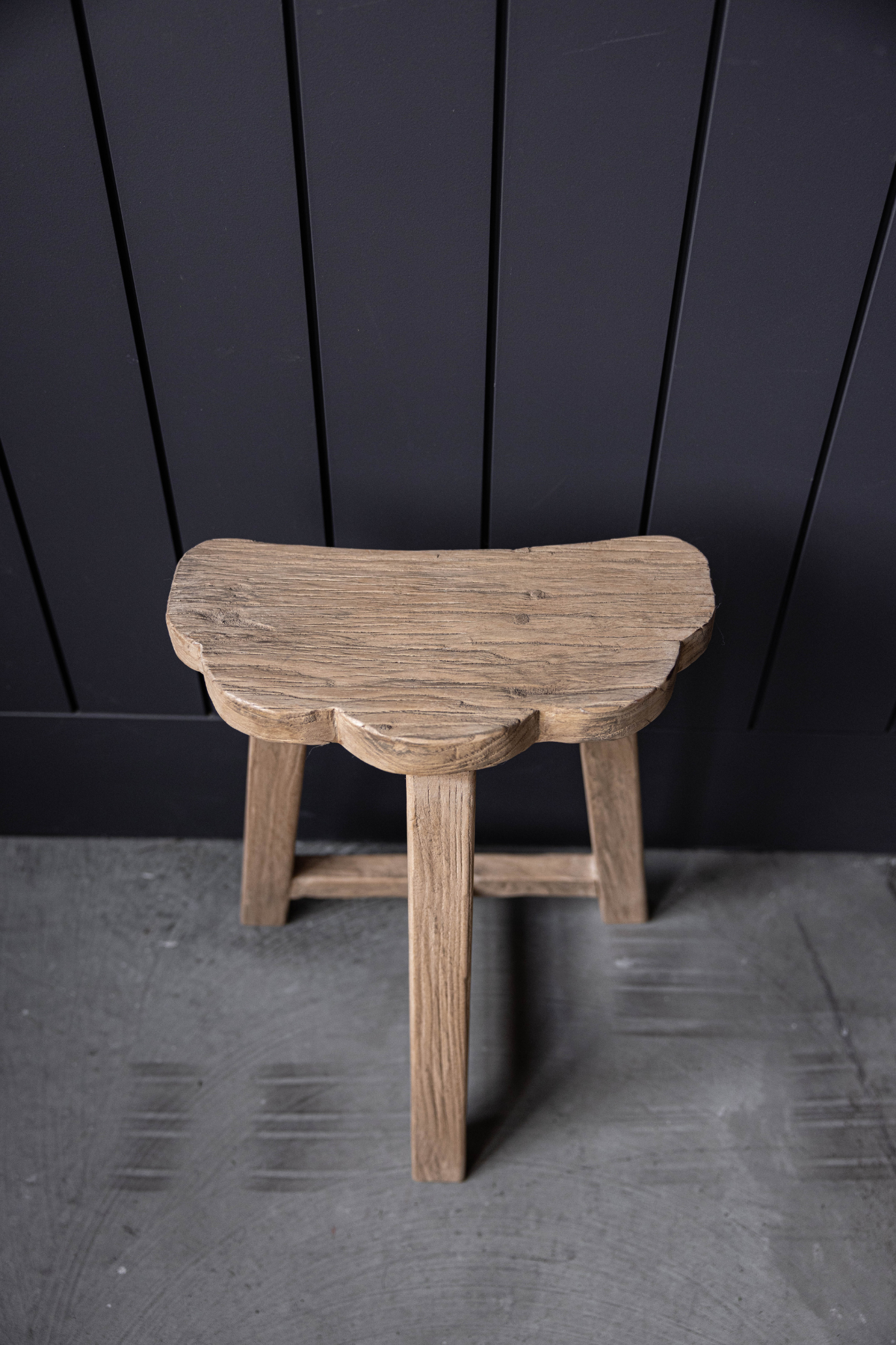 Reclaimed Elm Wood Scallop Stool | By Luxe B Co. 
