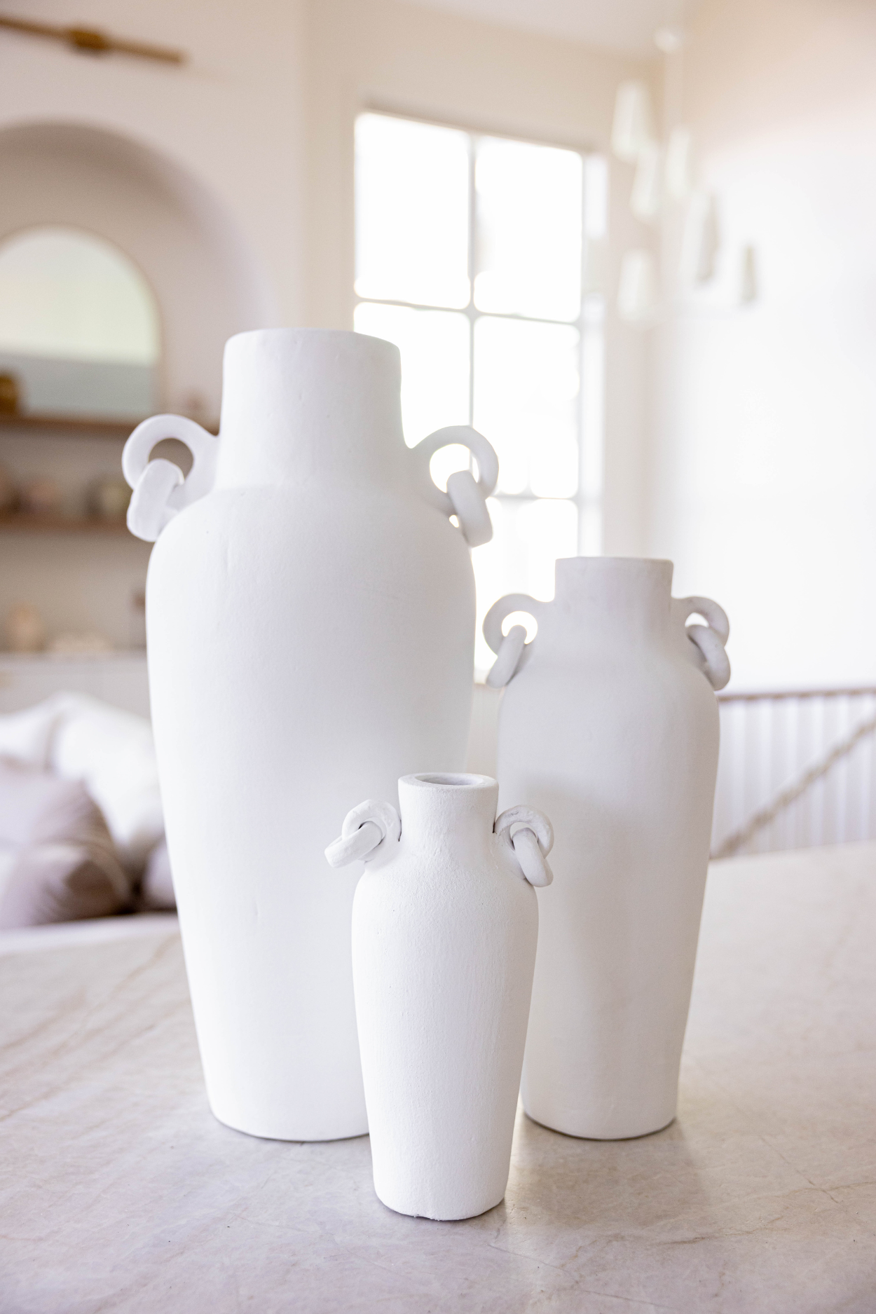 Santorini Urn Link Vase Medium | By Luxe B Co.