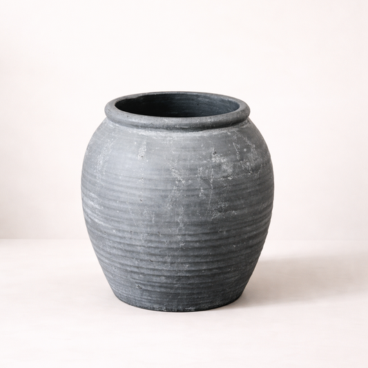 Vintage Inspired Black Line Planter - Luxe B Co