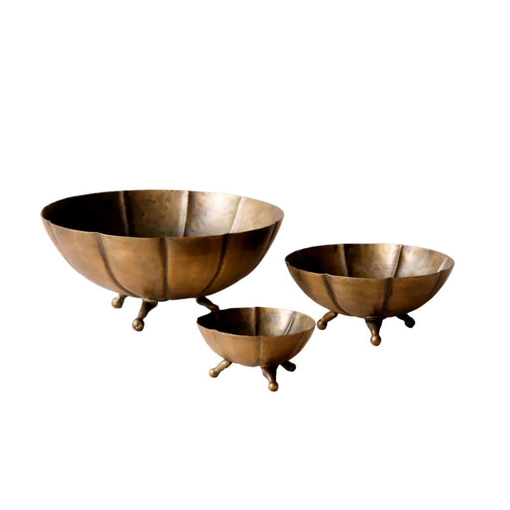 Luxe B Co. Scalloped Footed Bowl - Thumbnail 3