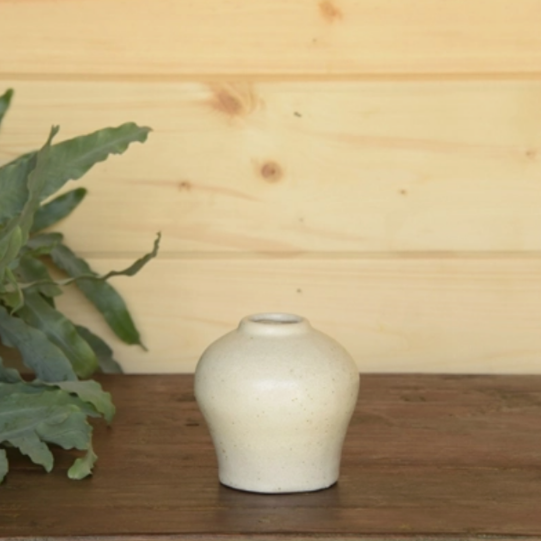 White Textured Anders Urn Vase | By Luxe B Co. 