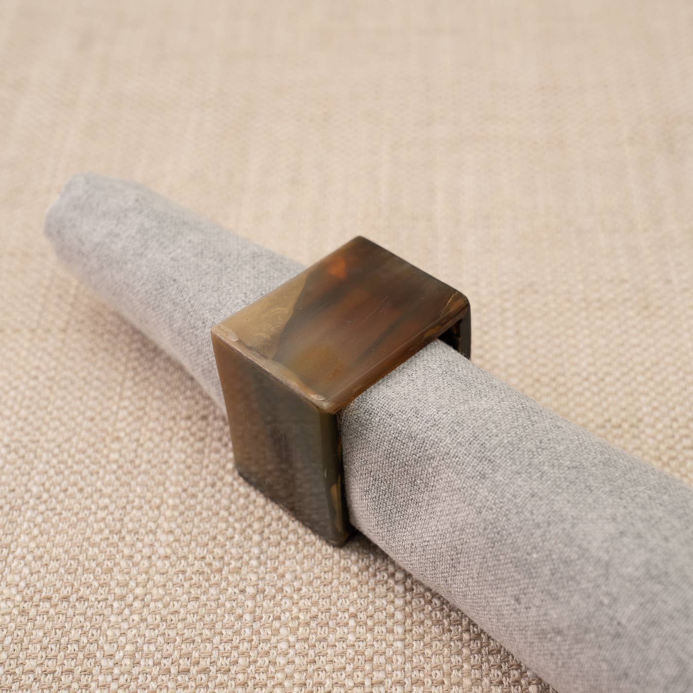 Horn Square Napkin Ring (4pc)